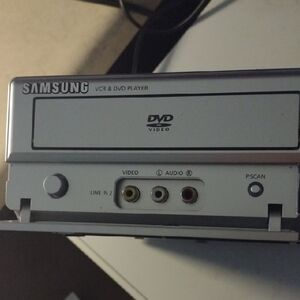 Samsung Silver Portable DVD Player